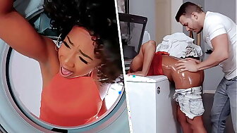 Touching my Girlfriend's Negro sMom Stuck in the Washing Machine - MILFED